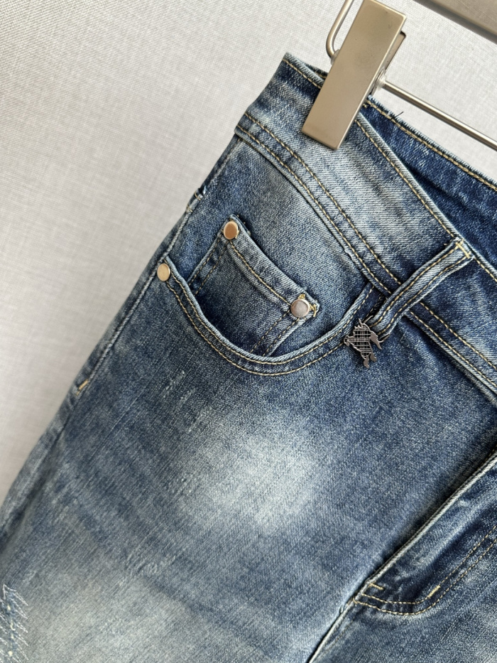 Burberry New Men Jeans Size 29-38