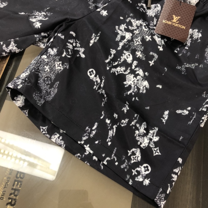 Louis Vuitton Beach Shorts Size M-XXXL
