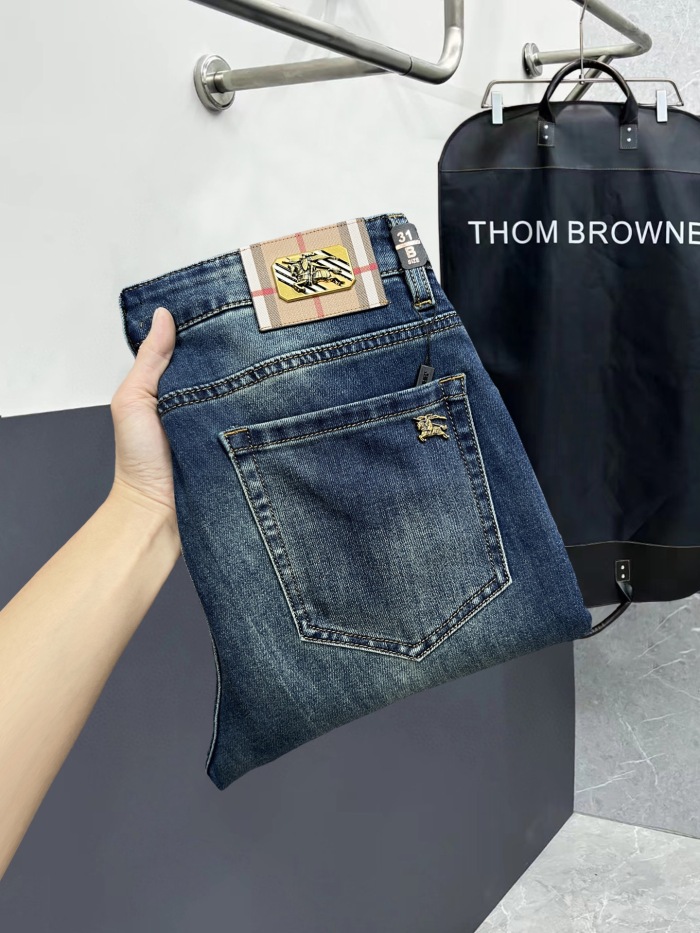 Burberry New Men Jeans Size 29-38