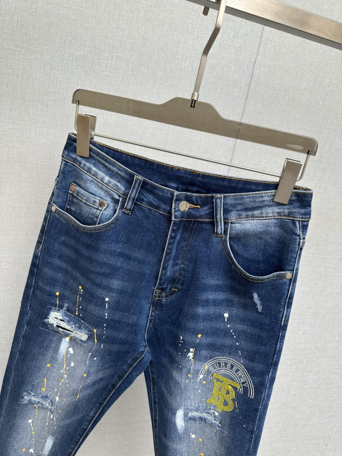 Burberry New Men Jeans Size 29-38