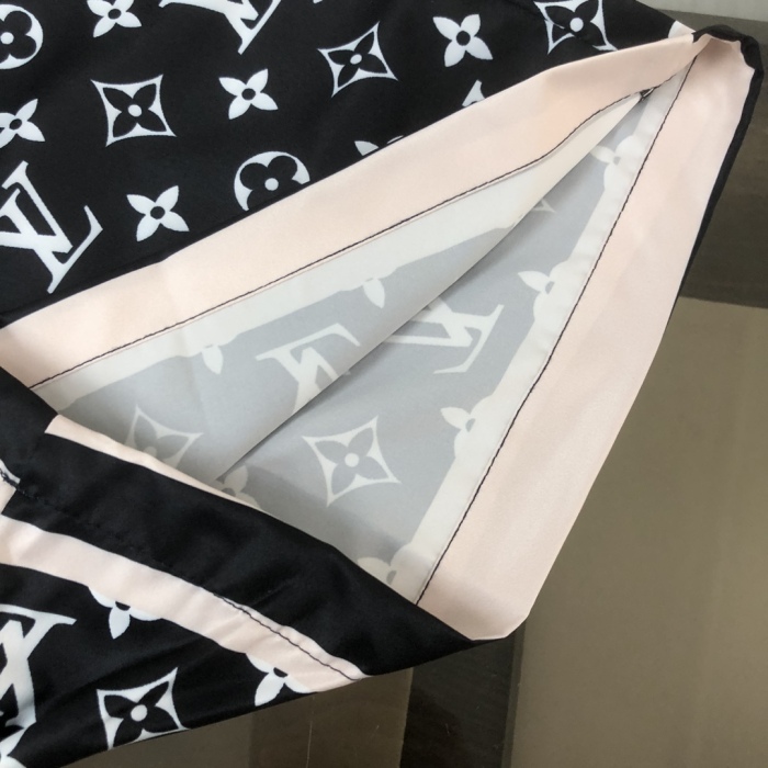 Louis Vuitton Beach Shorts Size M-XXXL