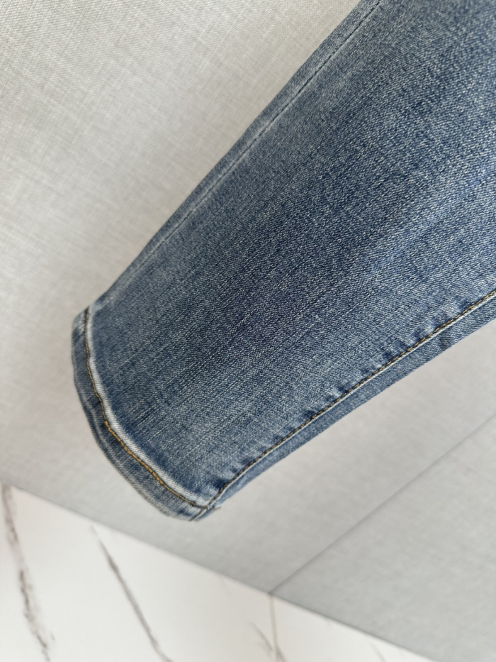 Burberry New Men Jeans Size 29-38