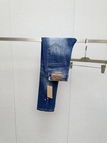 Burberry New Men Jeans Size 29-38