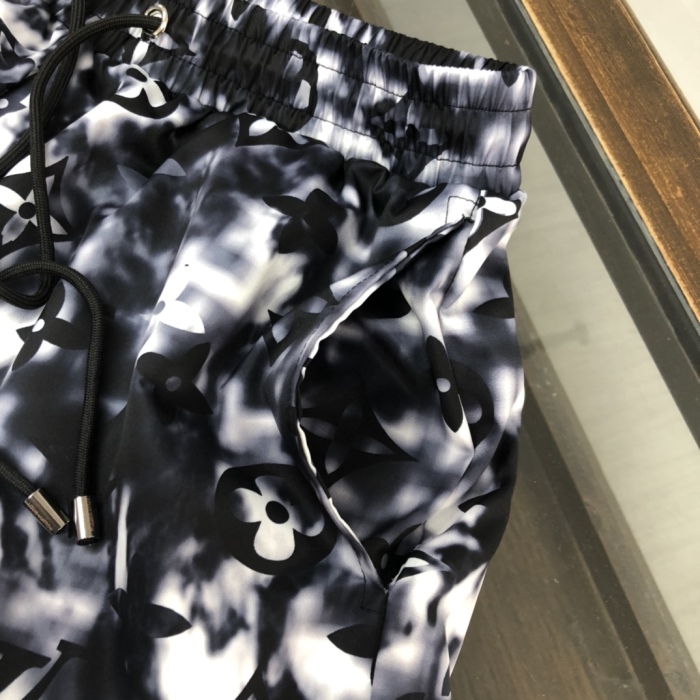Louis Vuitton Beach Shorts Size M-XXXL