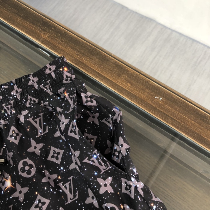 Louis Vuitton Beach Shorts Size M-XXXL