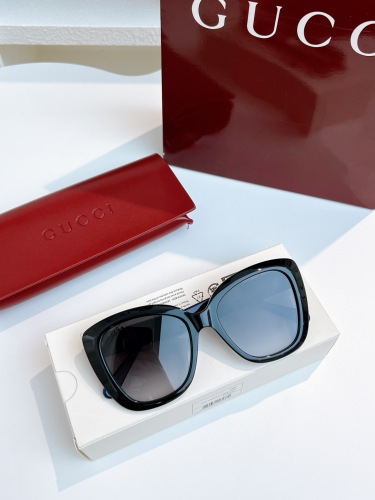 Gucci GG0860S Sunglasses