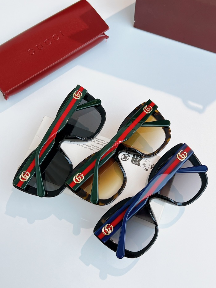 Gucci GG0860S Sunglasses