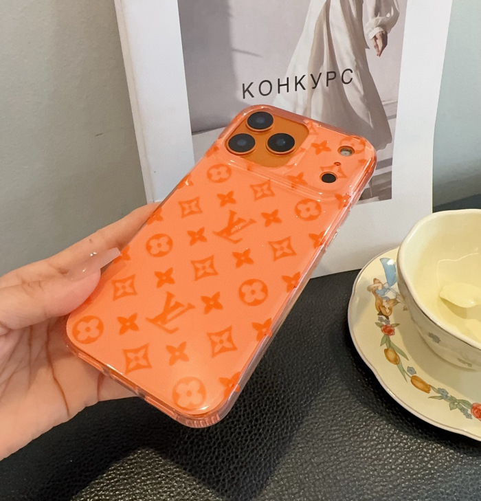 Louis Vuitton Phone Case iPhone 13 - 17