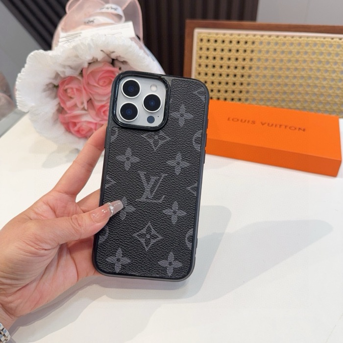 Louis Vuitton Phone Case iPhone 13 - 17