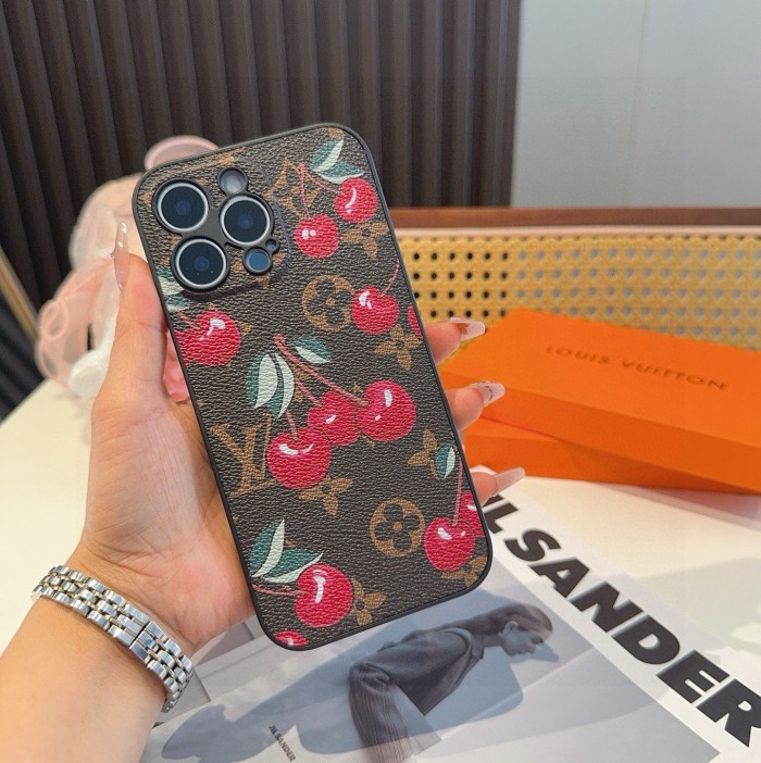Louis Vuitton Phone Case iPhone 13 - 17