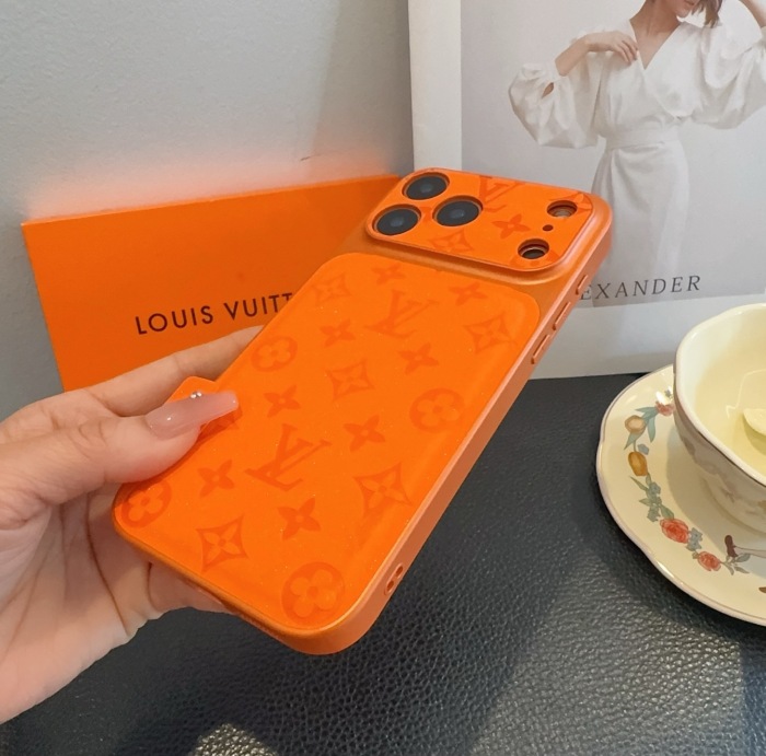 Louis Vuitton Phone Case iPhone 13 - 17