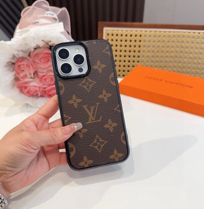 Louis Vuitton Phone Case iPhone 13 - 17
