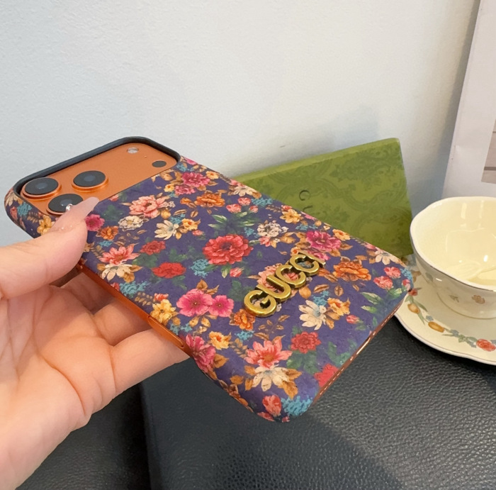 Gucci Phone Case iPhone 13 - 17