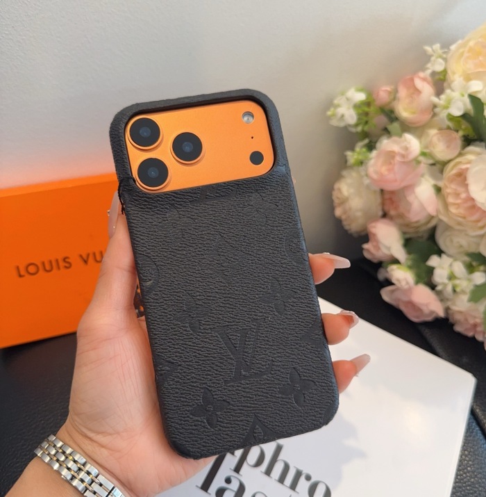 Louis Vuitton Phone Case iPhone 13 - 17
