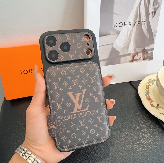 Louis Vuitton Phone Case iPhone 13 - 17