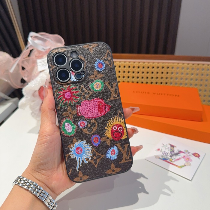Louis Vuitton Phone Case iPhone 13 - 17