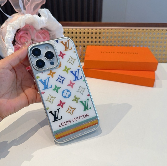 Louis Vuitton Phone Case iPhone 13 - 17