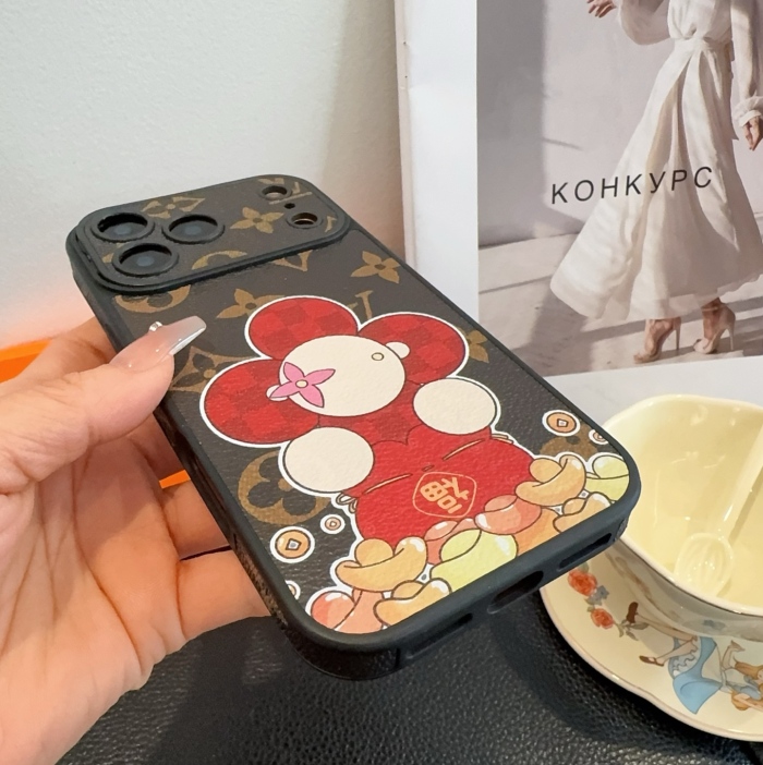 Louis Vuitton Phone Case iPhone 13 - 17