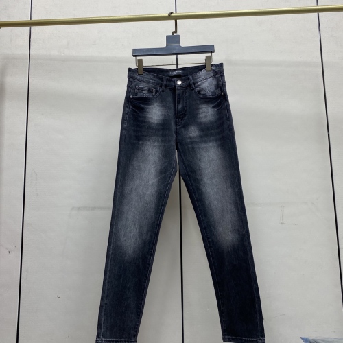 Louis Vuitton New Men Jeans Size 29-40