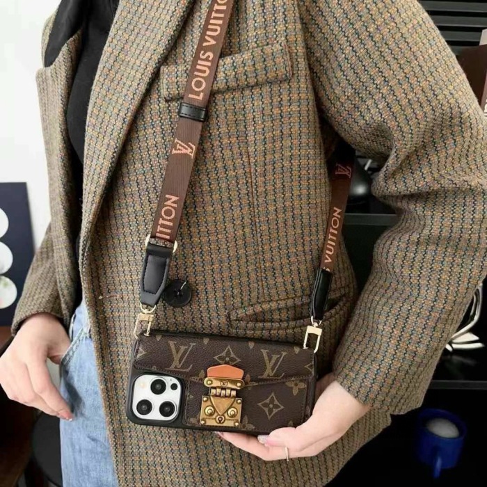 Louis Vuitton Phone Case iPhone 13 - 17