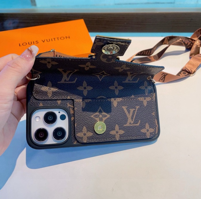 Louis Vuitton Phone Case iPhone 13 - 17