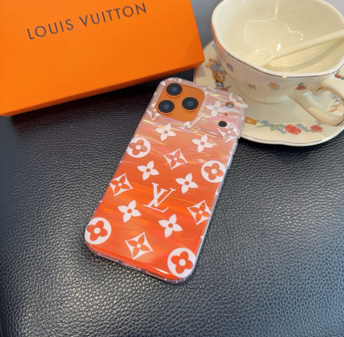Louis Vuitton Phone Case iPhone 13 - 17