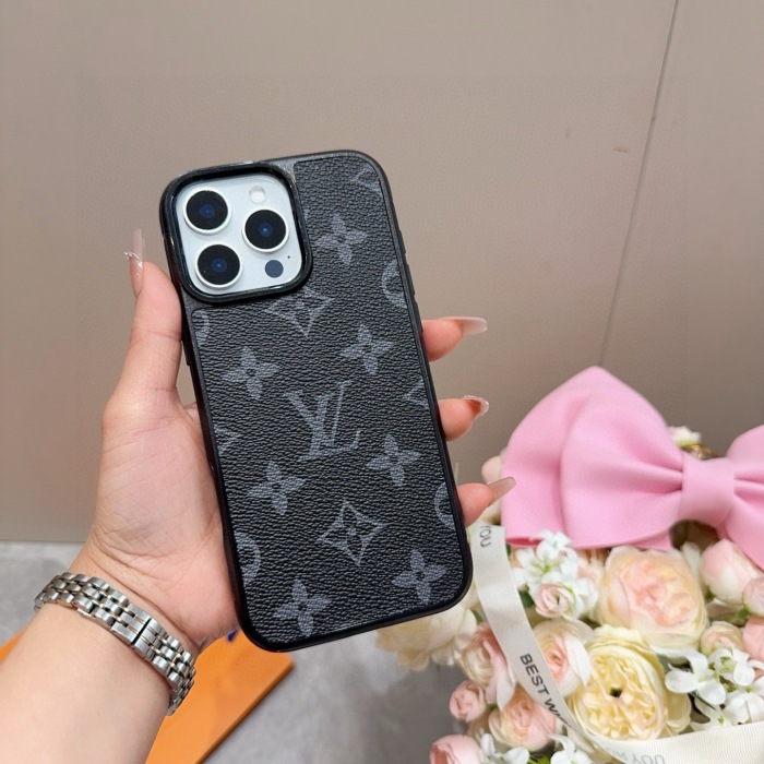 Louis Vuitton Phone Case iPhone 13 - 17