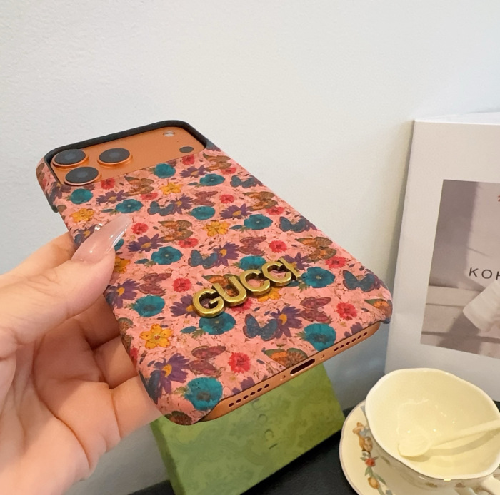 Gucci Phone Case iPhone 13 - 17