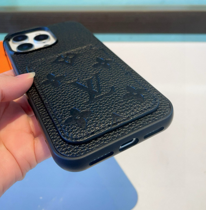 Louis Vuitton Phone Case iPhone 13 - 17