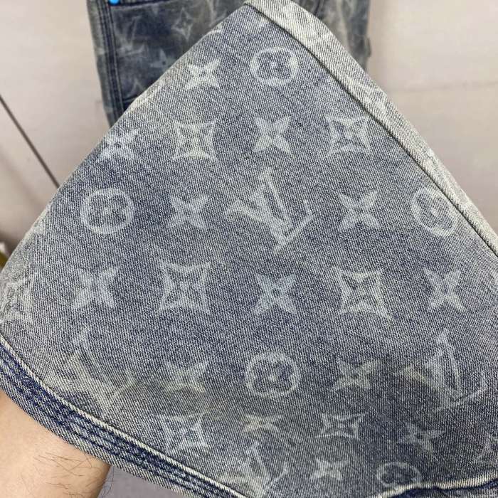 Louis Vuitton New Men Jeans Size 29-40