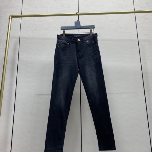 Louis Vuitton New Men Jeans Size 29-40