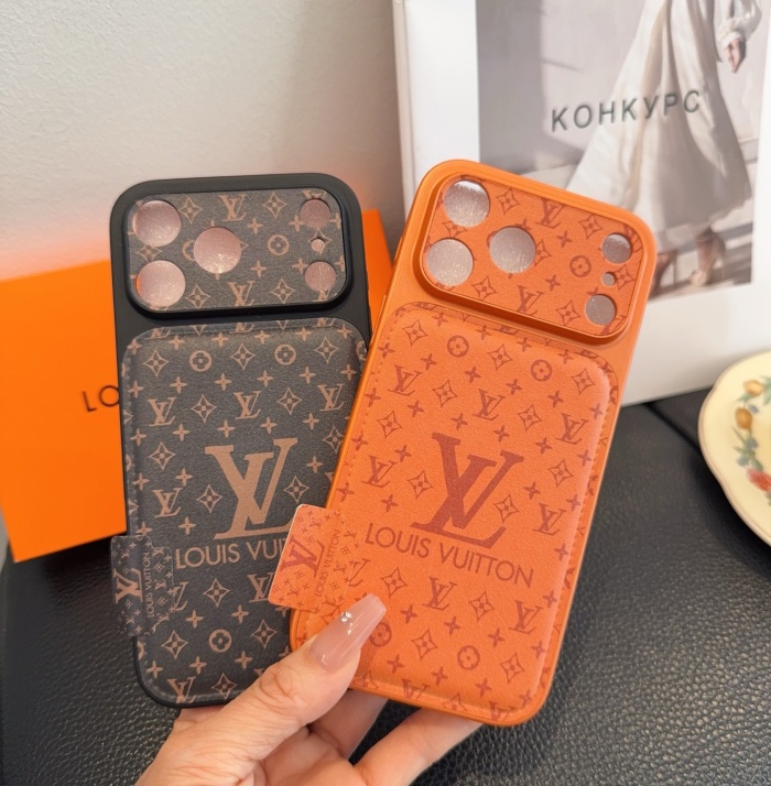 Louis Vuitton Phone Case iPhone 13 - 17