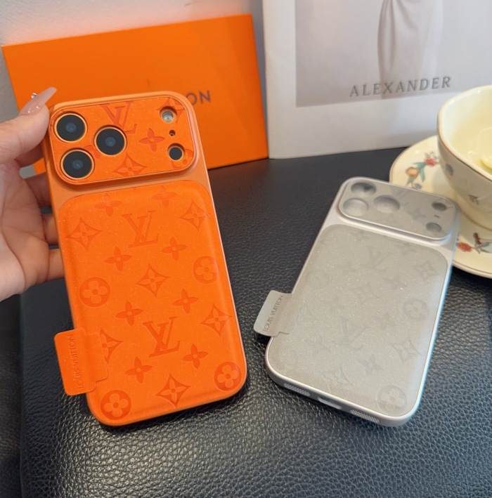 Louis Vuitton Phone Case iPhone 13 - 17