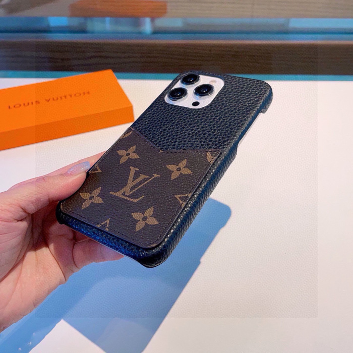 Louis Vuitton Phone Case iPhone 13 - 17