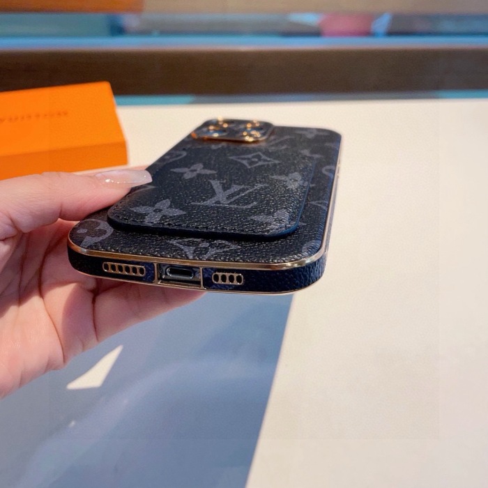 Louis Vuitton Phone Case iPhone 13 - 17