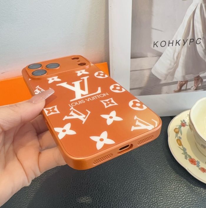 Louis Vuitton Phone Case iPhone 13 - 17