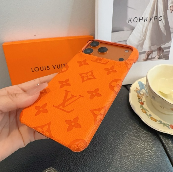 Louis Vuitton Phone Case iPhone 13 - 17