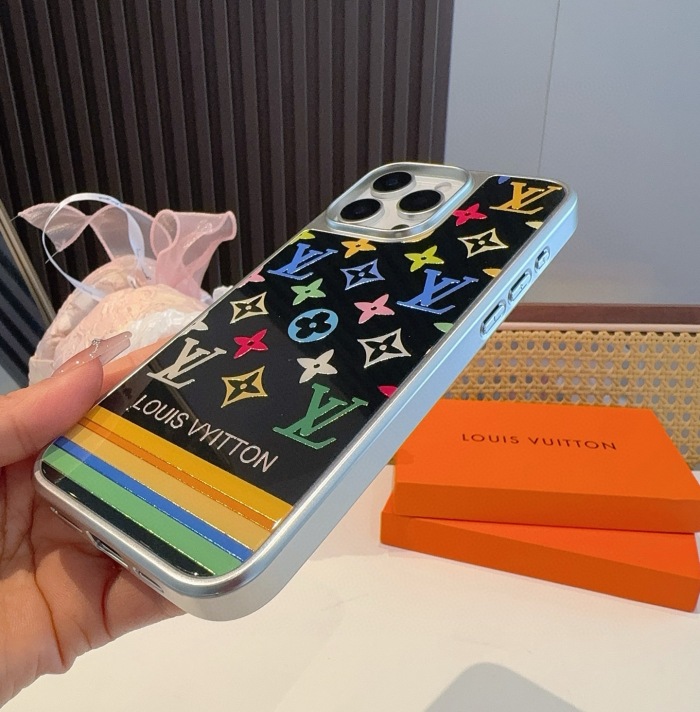 Louis Vuitton Phone Case iPhone 13 - 17