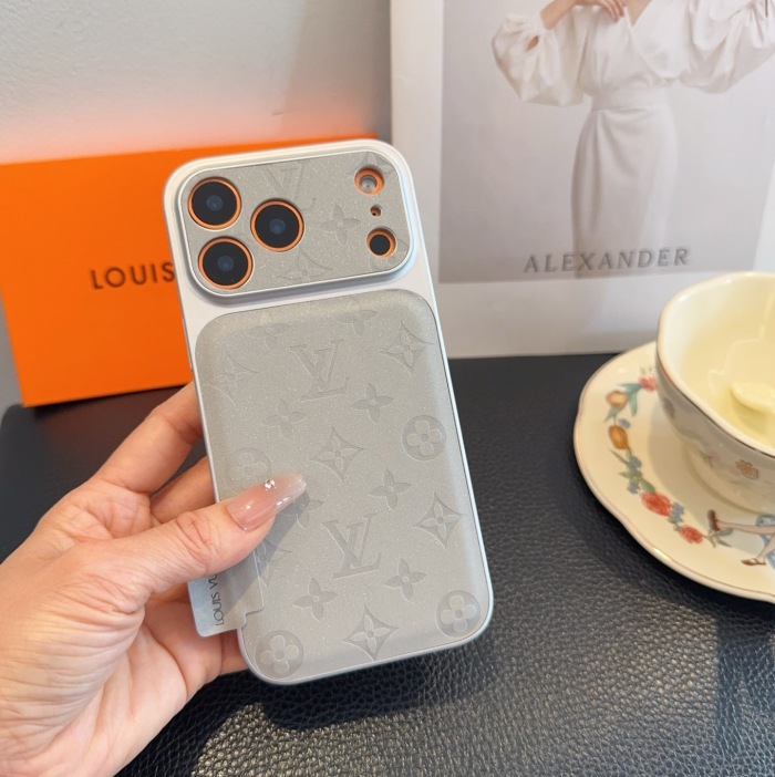 Louis Vuitton Phone Case iPhone 13 - 17