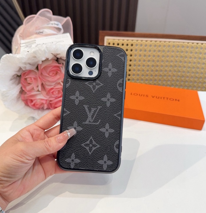 Louis Vuitton Phone Case iPhone 13 - 17
