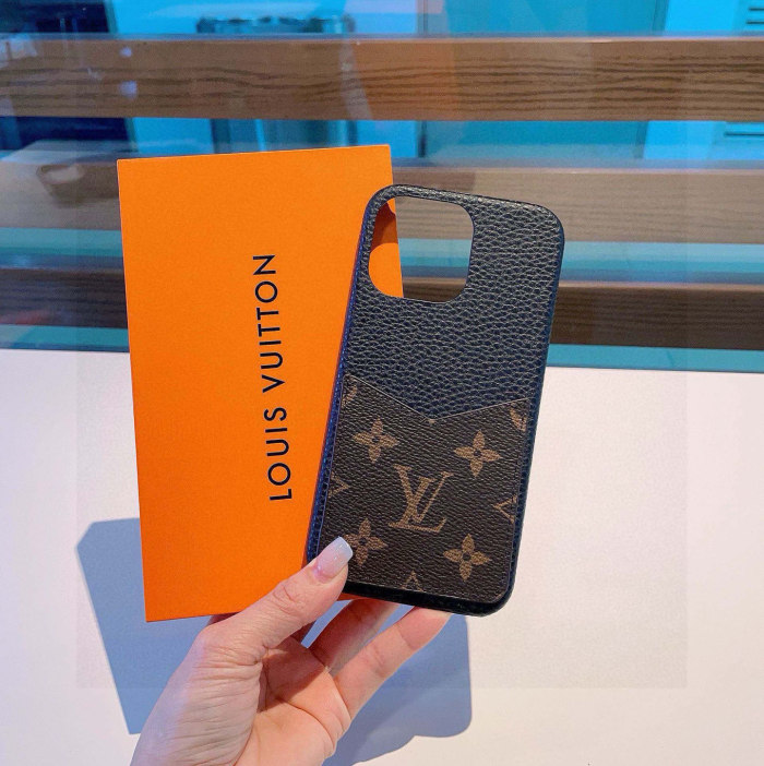 Louis Vuitton Phone Case iPhone 13 - 17