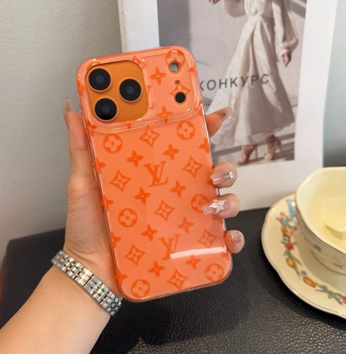 Louis Vuitton Phone Case iPhone 13 - 17