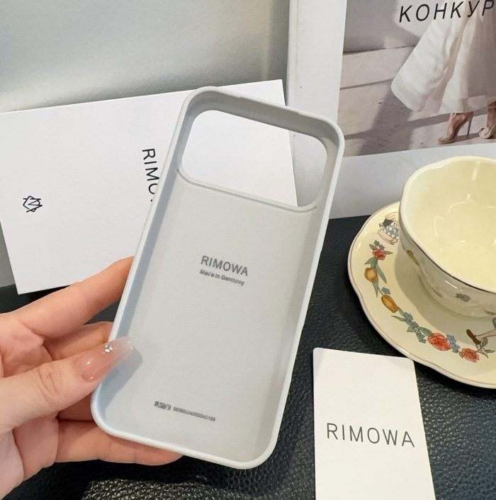 Rimowa Phone Case iPhone 17