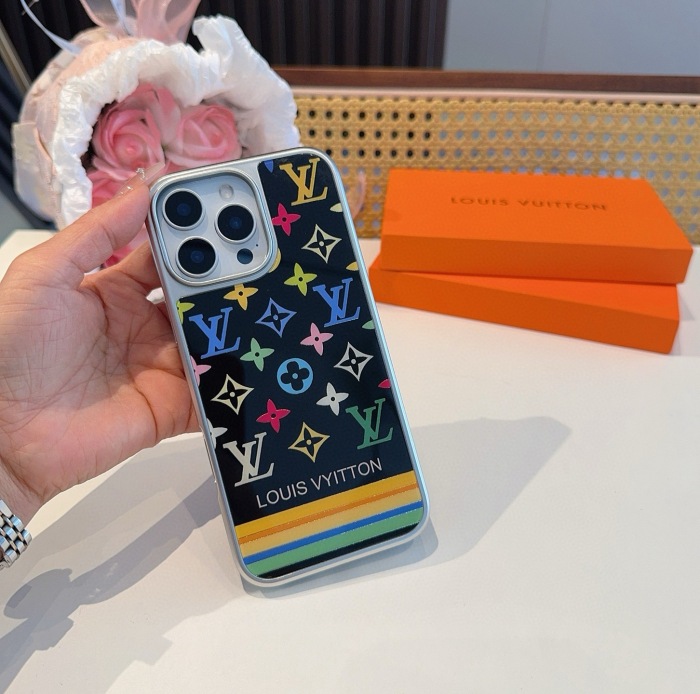 Louis Vuitton Phone Case iPhone 13 - 17