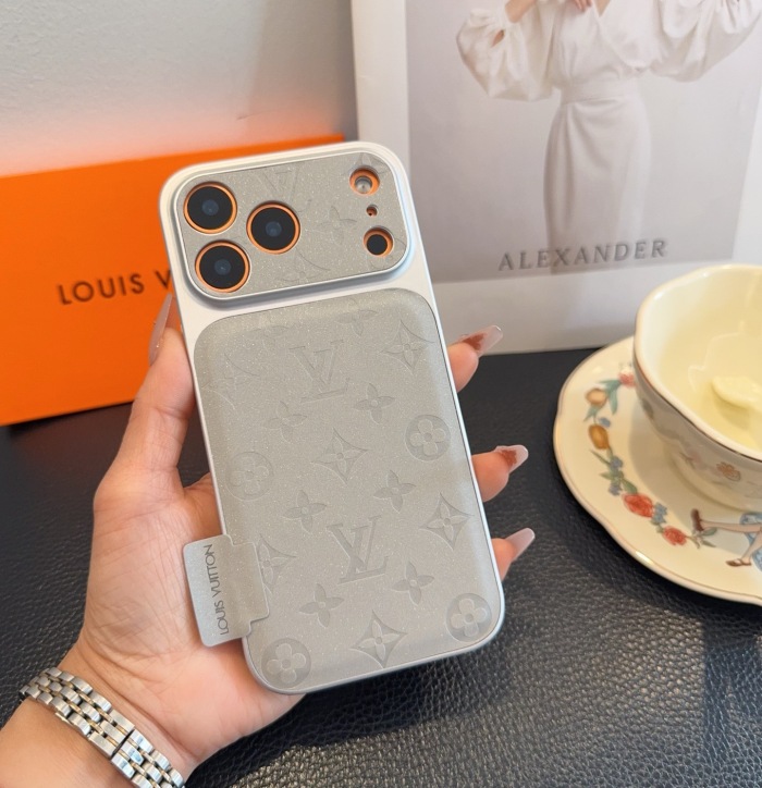 Louis Vuitton Phone Case iPhone 13 - 17