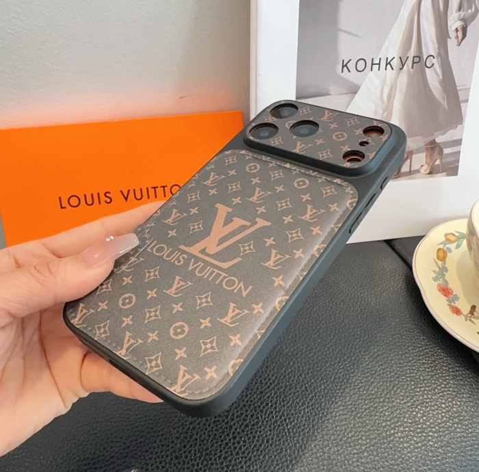 Louis Vuitton Phone Case iPhone 13 - 17