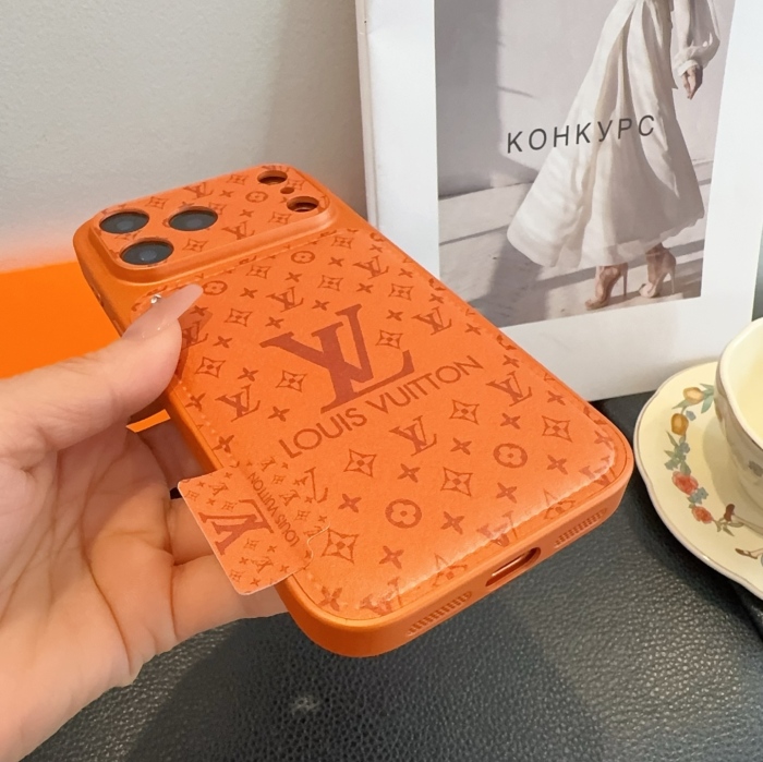 Louis Vuitton Phone Case iPhone 13 - 17
