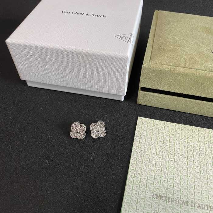Van Cleef & Arpels Earrings
