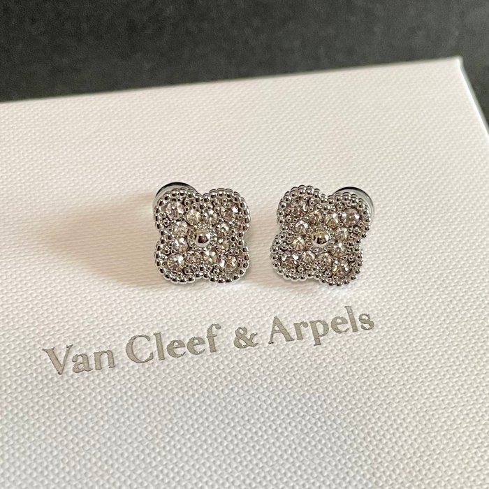 Van Cleef & Arpels Earrings