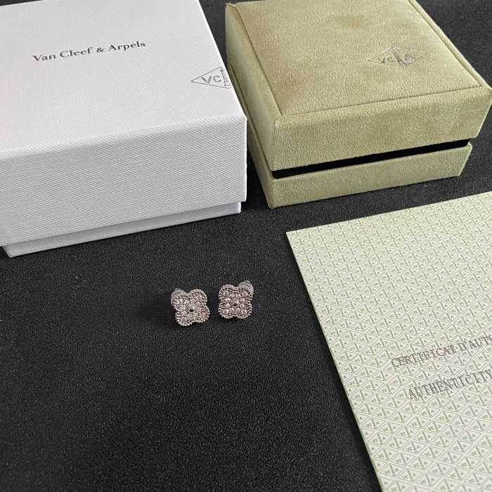 Van Cleef & Arpels Earrings